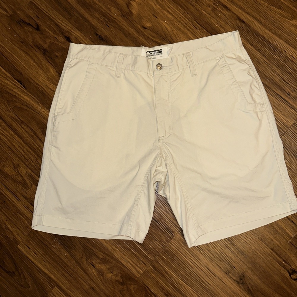 Mountain Khakis Mens Stretch Poplin Shorts Slim Fit 36x8 Organic Cotton